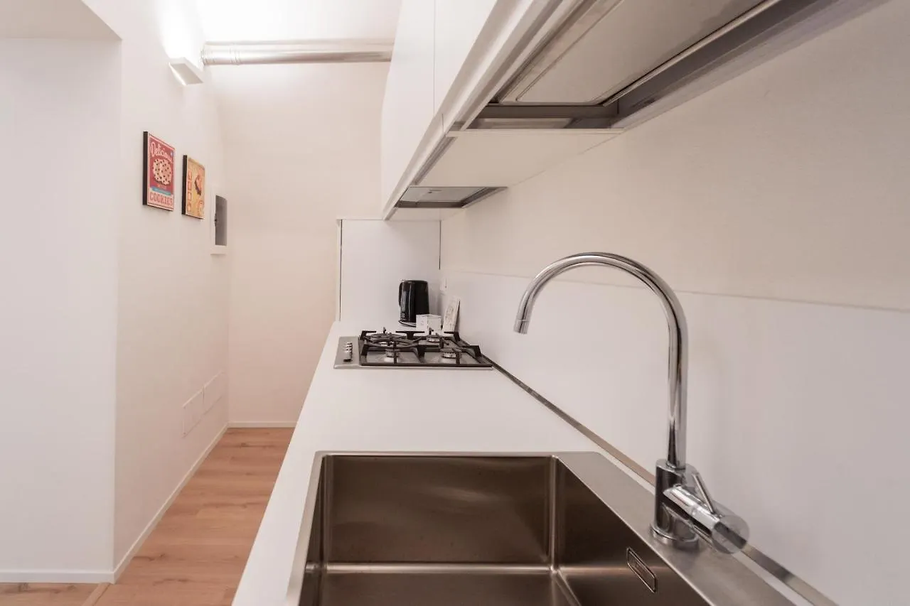 Apartment Lovely Corner In The Heart Of The Lake By Rent All Como