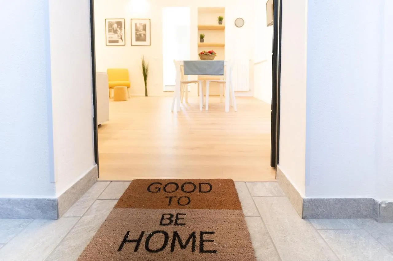 Apartment Lovely Corner In The Heart Of The Lake By Rent All Como Italy