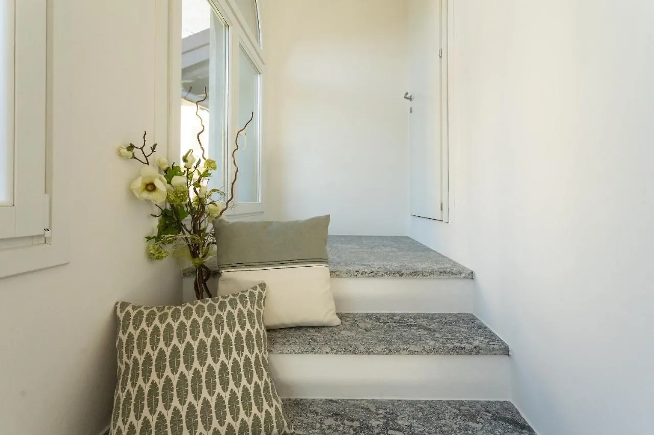 Apartment Lovely Corner In The Heart Of The Lake By Rent All Como