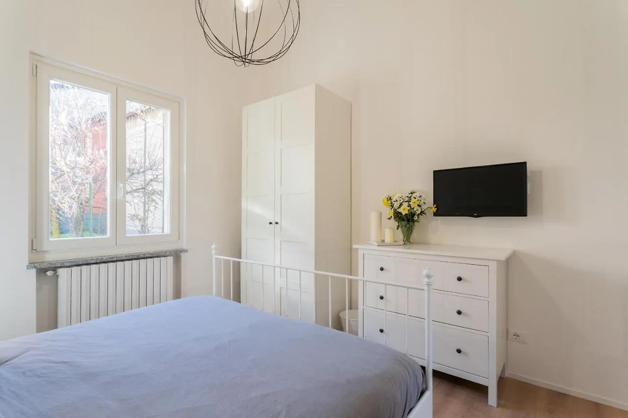 Lovely Corner In The Heart Of The Lake By Rent All Como